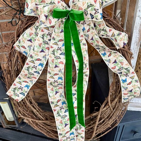 Handmade Spring Bow - Picture 2 of 2